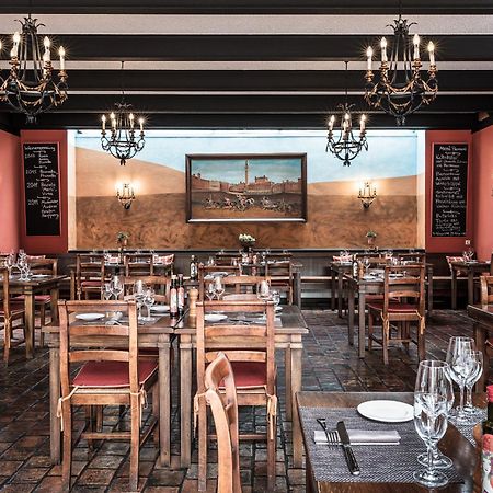 Althoff Hotel Fuerstenhof เซลเลอ ภายนอก รูปภาพ Restaurant interior