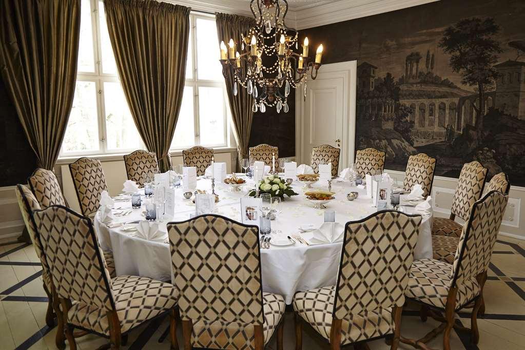Althoff Hotel Fuerstenhof เซลเลอ สิ่งอำนวยความสะดวก รูปภาพ The dining room
